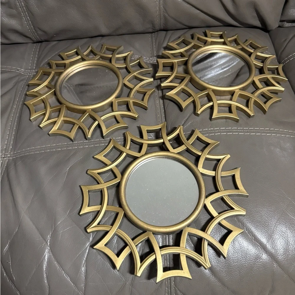 Set of 3 Mirrors in Gold Floral Frame Wall Decor
